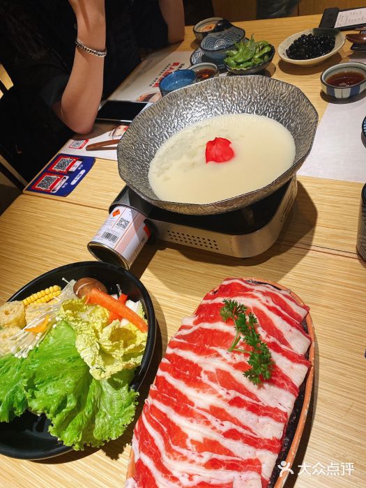舞漁日料美人胶原锅(陆家嘴中心店)美人胶原锅图片
