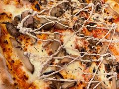 意式蘑菇披萨-城市大道红炉披萨烘焙坊