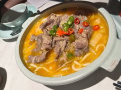 酸汤肥牛QQ面-卯时·精致锡帮菜(惠山古镇店)