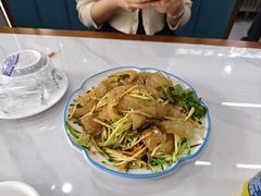 -一口猪海鲜浑锅·东北家常菜