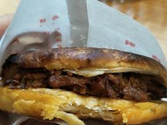 -大耳公曹氏驴肉包子铺(三八店)