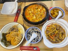 -丽丽三鲜螺蛳粉(田林路店)