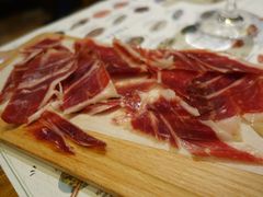 -Tapa Tapa