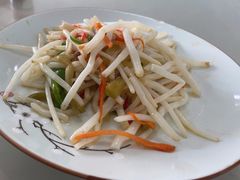 芦苇根炒肉丝-梦缘水乡·湖景餐厅