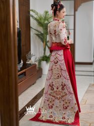 点击看大图 -艾拉·女王婚纱礼服馆