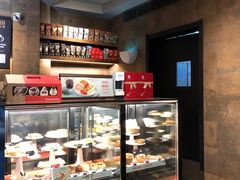 面包甜点陈列柜-星巴克(天津五大道店)