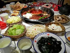 -贤合庄卤味火锅(时代广场店)