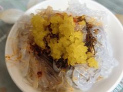 -舟舟刮凉粉