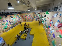 -问山MountQuest攀岩馆