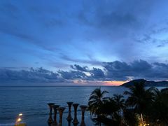 -日落吧·海景咖啡厅·餐酒吧·鸡尾酒·下午茶·乐队表演·浪漫夕阳·三亚文华东方酒店