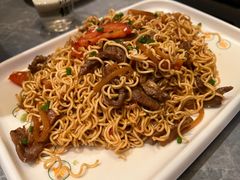 -威记烧嘢·南宁烧烤·超级生牛(绿地店)