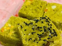 -新月蛋糕西点专卖店(大麦街店)