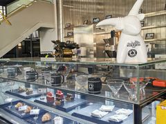 面包甜点陈列柜-十二小节BAR·COFFEE·ACE&CLUB·火车咖啡厅(751店)