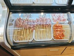 -哈尔滨小酒馆·鲜肉现穿自助烧烤(康新花园店)