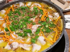 -山城外·非遗酸菜鱼(财富中心店)