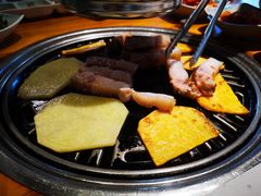 -唯成•韩国炭火烤肉 유성고기