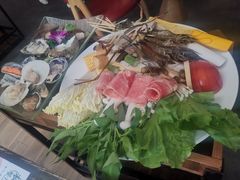 -樾餐厅泰式海鲜火锅(民歌湖店)