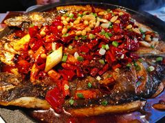 -鸣记脆皮烤鱼·海鲜烤鱼(三八广场店)