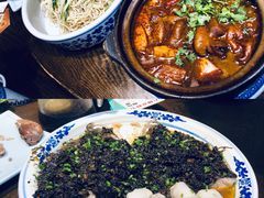 肥肠臭豆腐砂锅-南京大牌档(香港广场店)