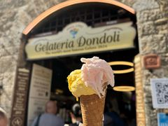 -Gelateria Dondoli