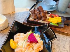 铁锄牛排-穹六人间 people 6(岳阳路店)