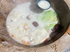 -云荷里·蒸汽石锅鱼·云南菜(中发百旺店)