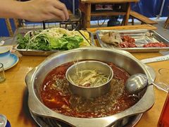 -金鼎雪山牦牛杂火锅(理县总店)