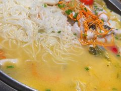 -山城外·非遗酸菜鱼(蜀都万达店)