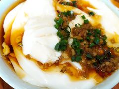 -老前童小吃(北明程路店)