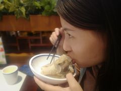 -筒子骨炖黄鸭叫·許家故事(凯德广场店)