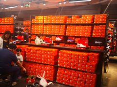 -NIKE上海青浦优选体验店