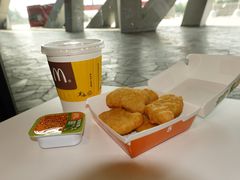 -麦当劳(国家体育场南路店)