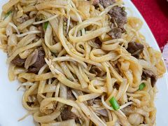炒河牛-花苑美食横琴生蚝火锅(拱北粤华路店)