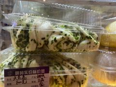 -白玉兰食品甜凤店(合生汇店)