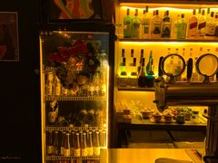 -Mx.cocktail bar