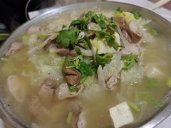 肥肠豆腐锅仔-宝光熏肉鞋底火烧(新街口店)