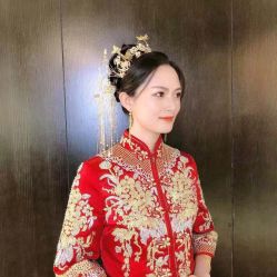 -艾米丽婚纱礼服