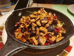 橄榄油煎蘑菇-幸薈飯堂
