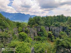 -梭布垭石林景区