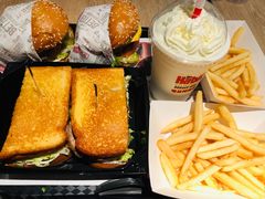 -The Habit Burger Grill 哈比特汉堡(复兴soho店)