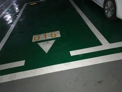 -鹏欣·水游城A区-停车场