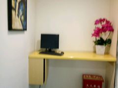 -莫泰酒店(上海虹桥北新泾地铁站天山路店)