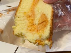 流心咸蛋黄蛋糕-汤姆大师傅鲜香牛肉饼(深圳保利文化广场店)