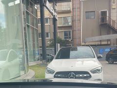 -上海星瀚奔驰4S店(红柳路店)