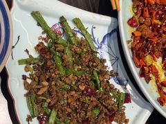 -川流不息·地道川菜·小龙虾(松东路店)