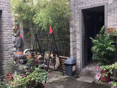 -七贤国际青年旅舍(西七路分店)