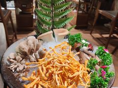 -捞王锅物料理(上海世茂广场店)