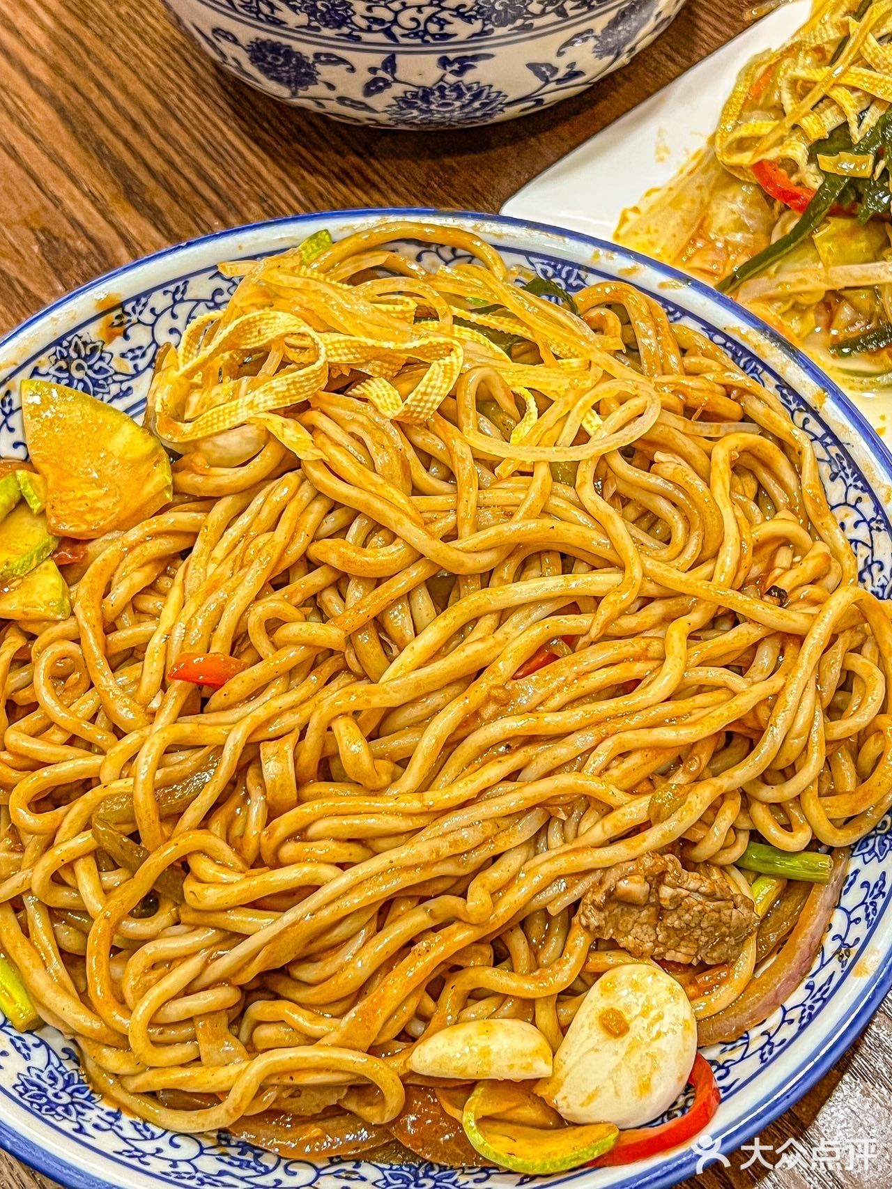 西安人都去给我吃‼️超大碗红油牛肉面