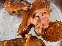 -鸿浩扒猪脚米线