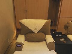 -金色印象·4K影院式足体养生(杨家坪西郊店)